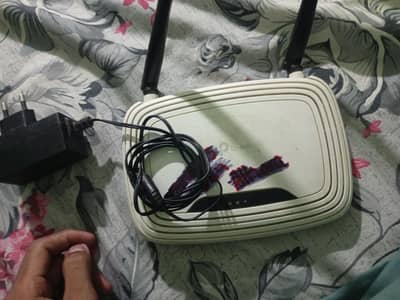 TP-Link router 10by 10 Condition Model TL-WR841N