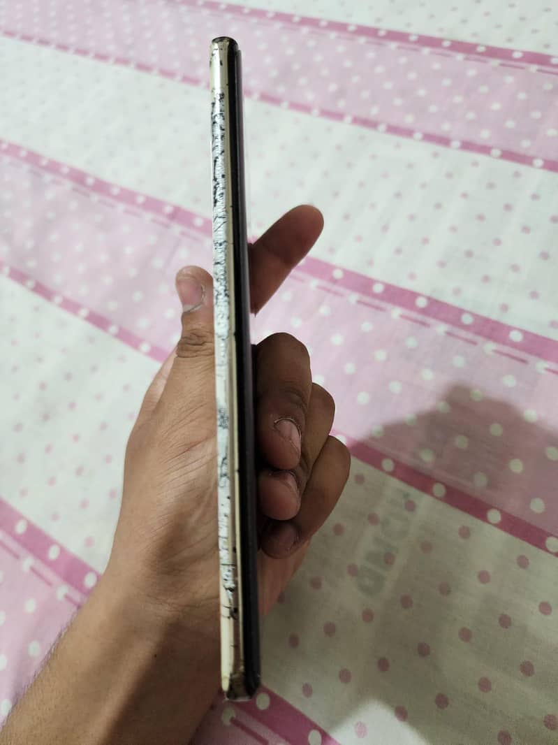 Infinix Zero 30 7