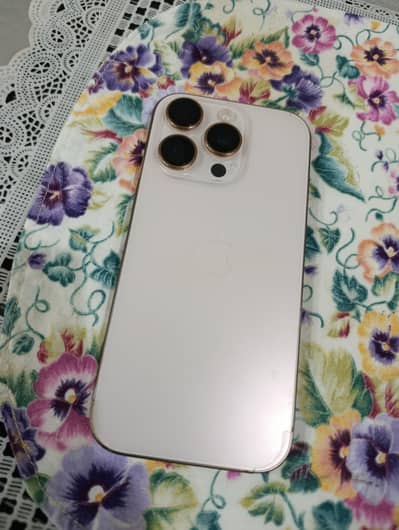 iPhone 16 Pro non pta with box and cable.