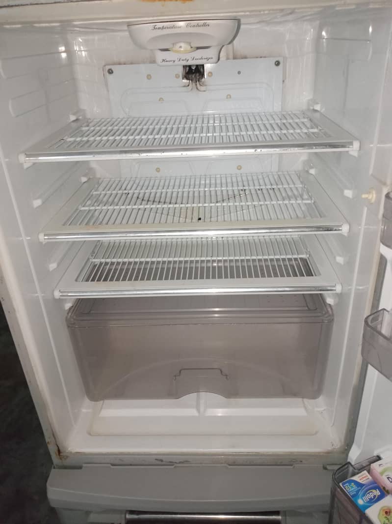 Dawlance fridge 2