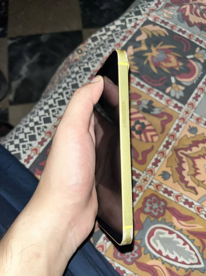Apple iPhone 14 1