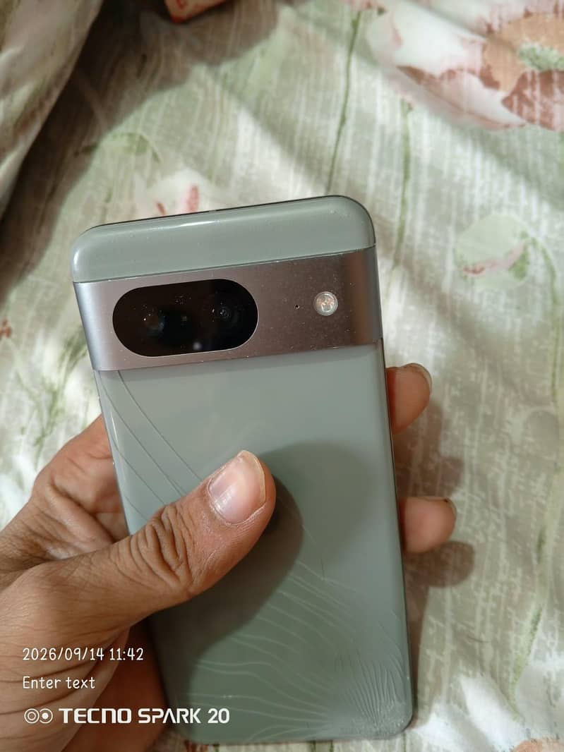 Google Pixel 8 1