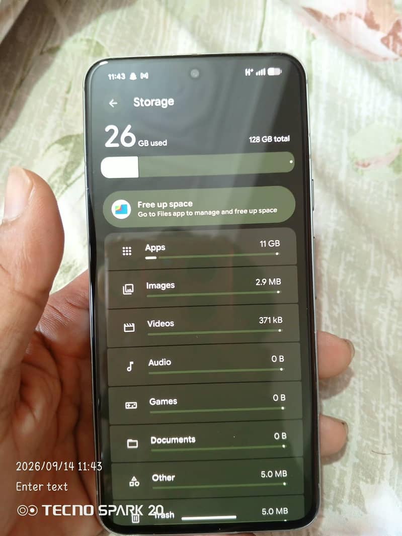 Google Pixel 8 5