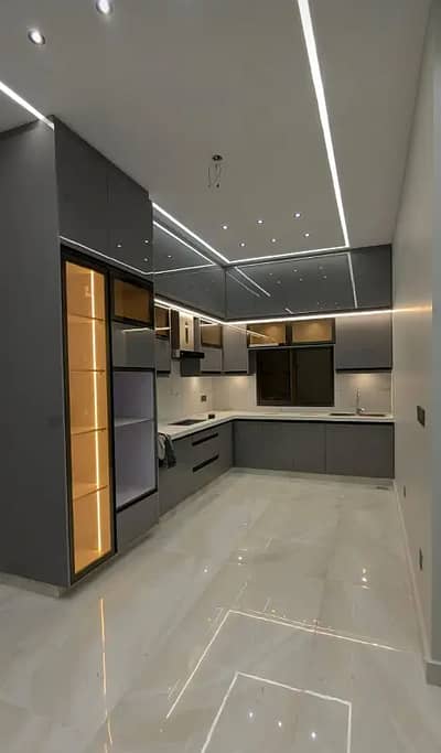 3 Bed D/D 1st Floor For Rent