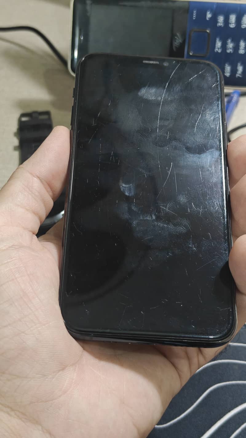 Apple iPhone 11 Pro 5