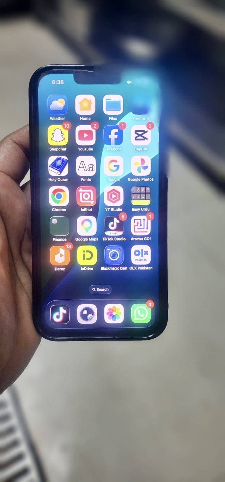Apple iPhone 13 4