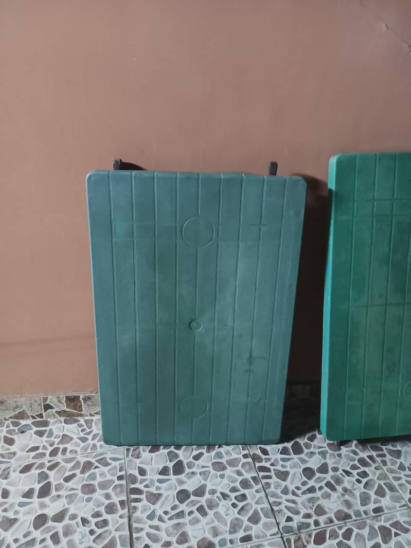 folding table available different color 1