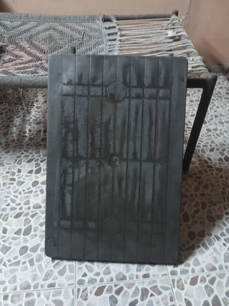 folding table available different color 2