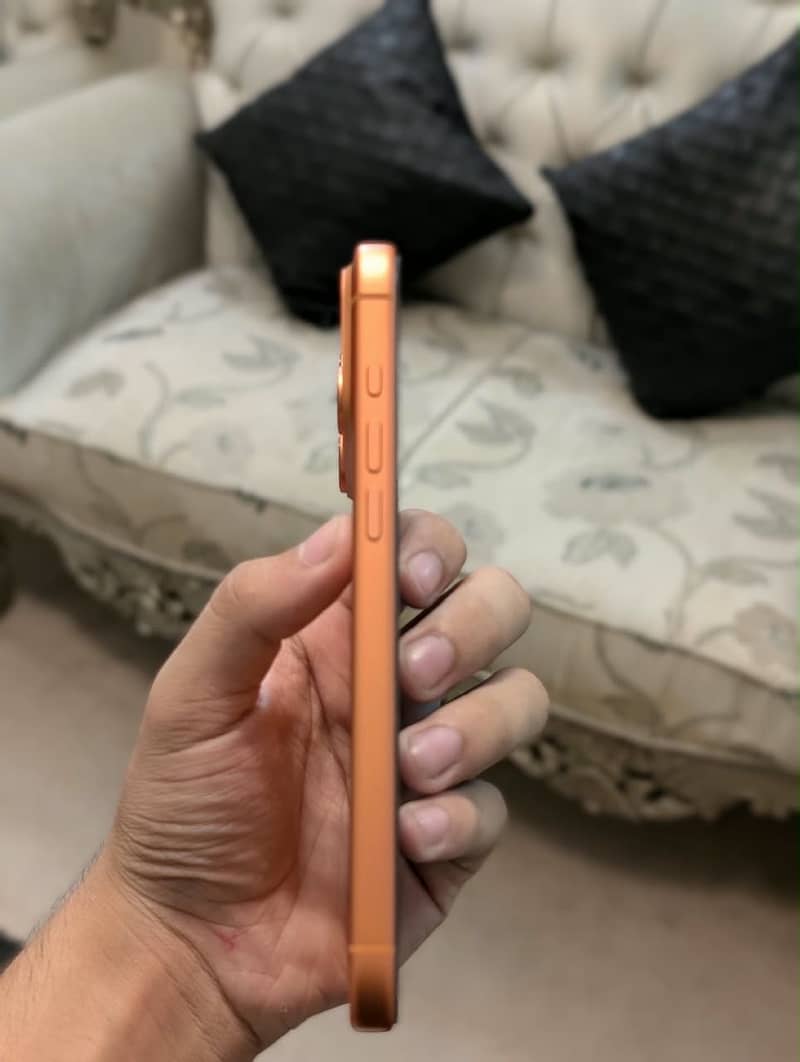 Apple iPhone 17 Pro Max jv 5