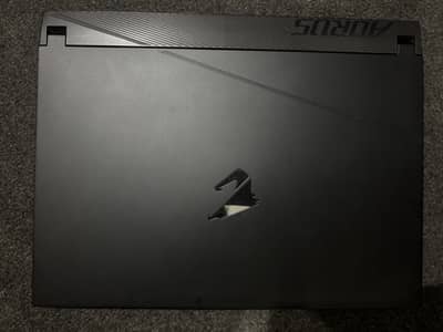 Gigabyte Aorus 15 (2023) | 16 gb | 512 gb | Intel i5 13th | Rtx 4050