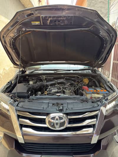Toyota Fortuner V 2018