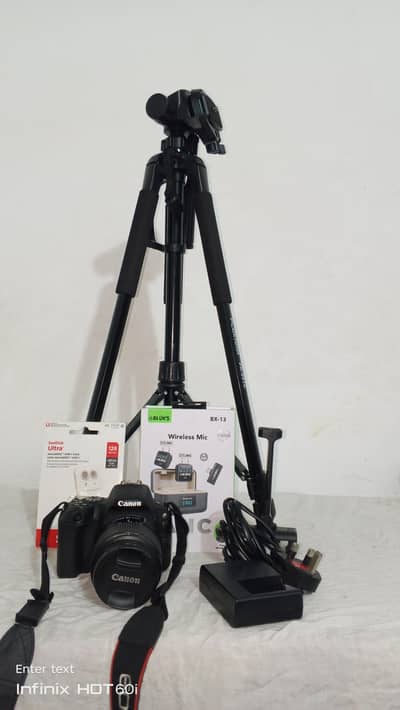Canon 200D Full Vlogging Studio Setup - Mint Condition