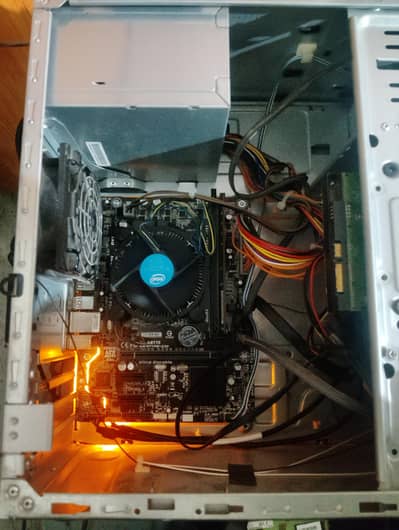 i7 7th gen 7700 urgent sell ha all okay ten by 10 condition