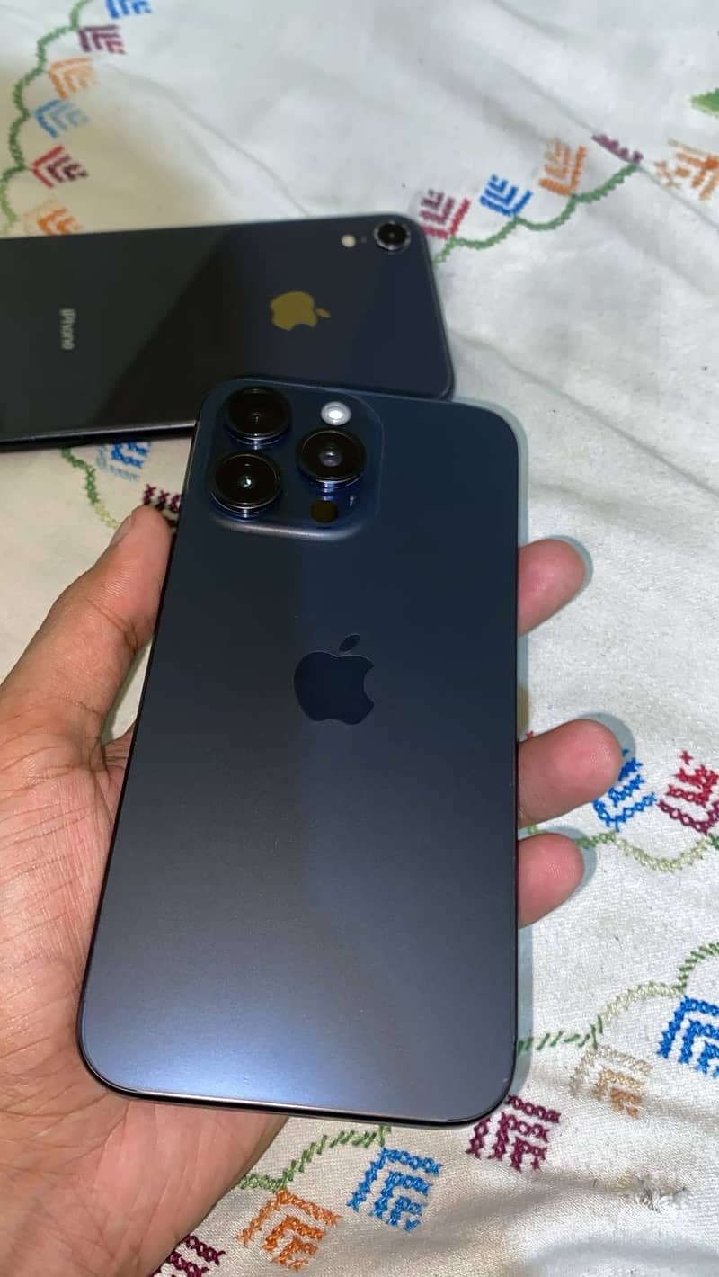 iPhone 15 pro max 5