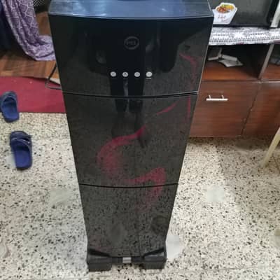 Pel Water Dispenser + Free Chowki