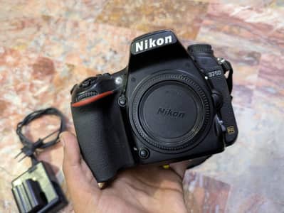 Nikon D750 Only Camera Body Urgent Sale