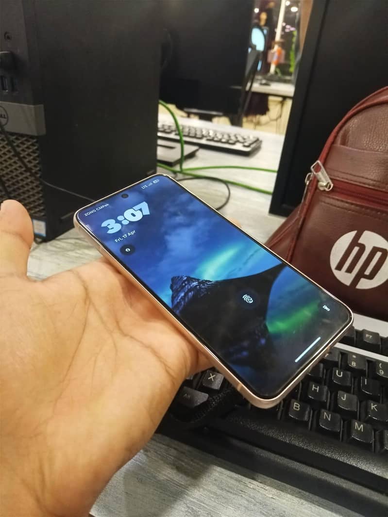 Google Pixel 8 1