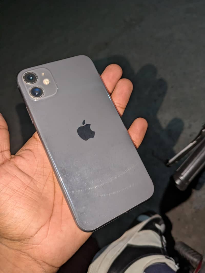 Apple iPhone 11 0