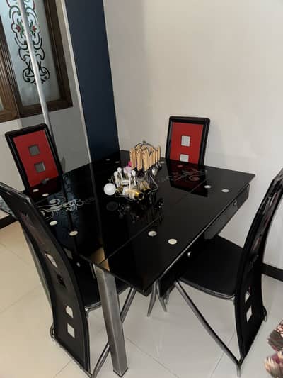 Elegant 4 Seater Dining Table set - Black glass top + 4 chairs
