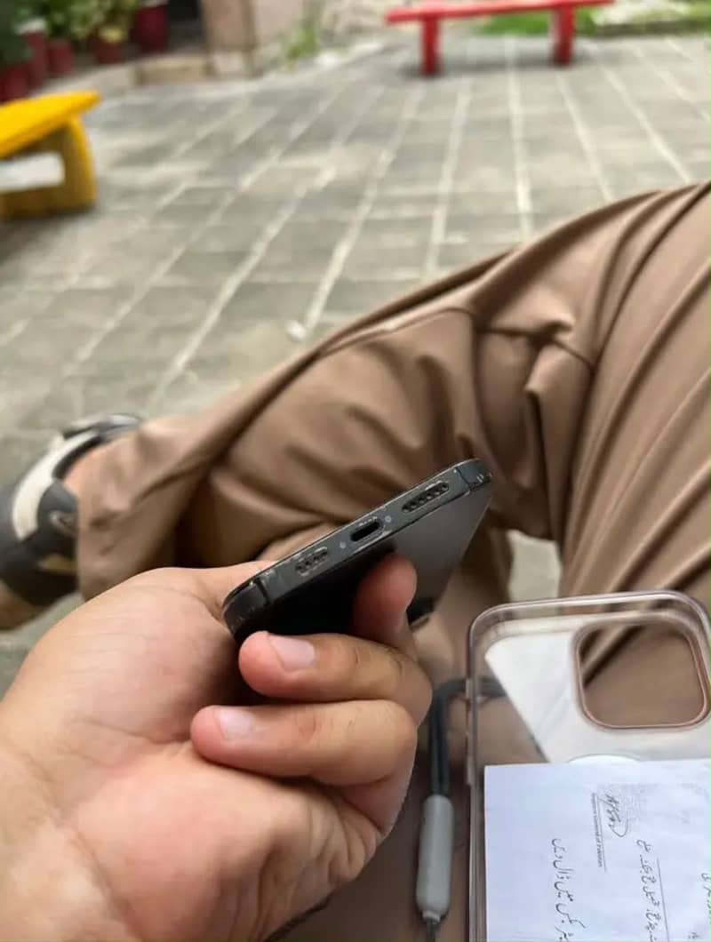 Apple iPhone 14 Pro Max 6