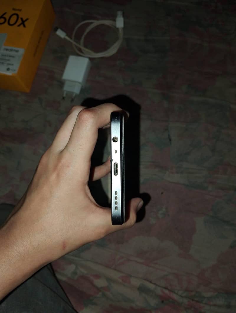 Realme Note 60x 2