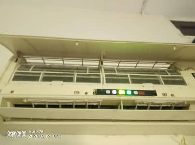 1 ton Gree non Inverter AC condition 10/10