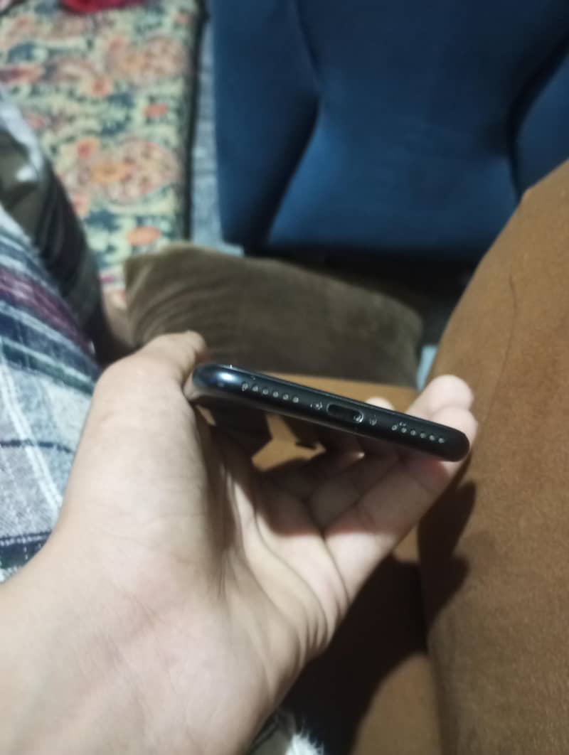 Apple iPhone SE 3
