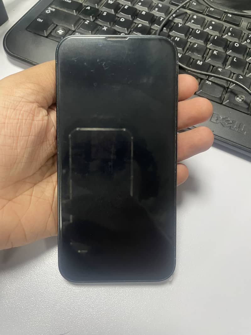 Apple iPhone 13 1