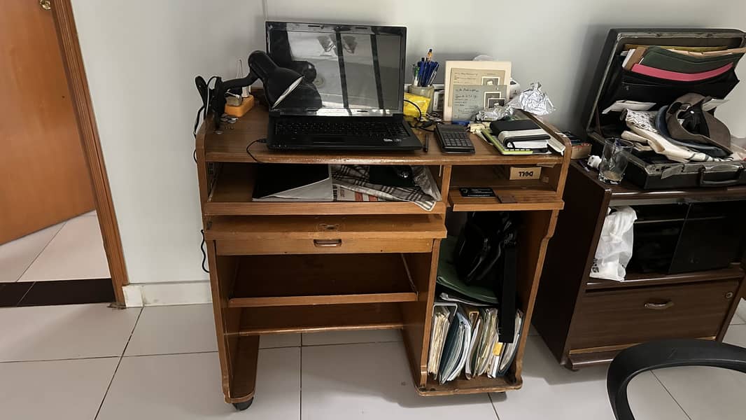 Computer table wood 0