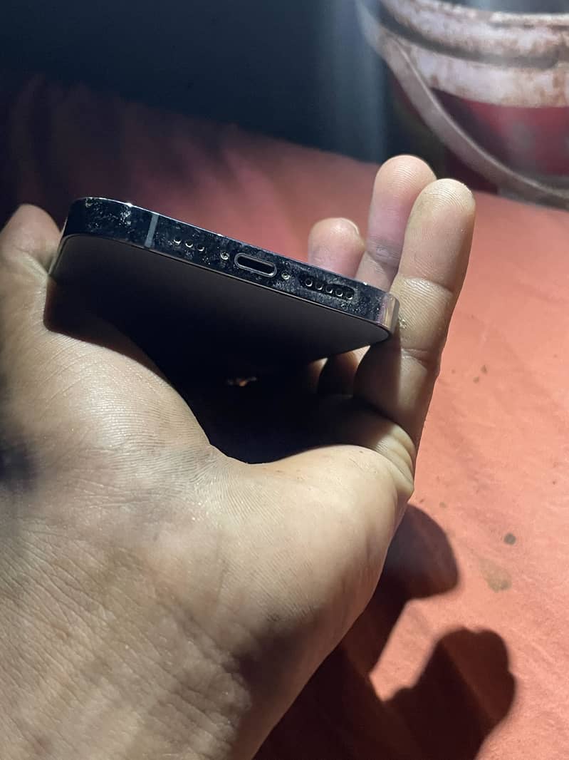 Apple iPhone 13 Pro 6