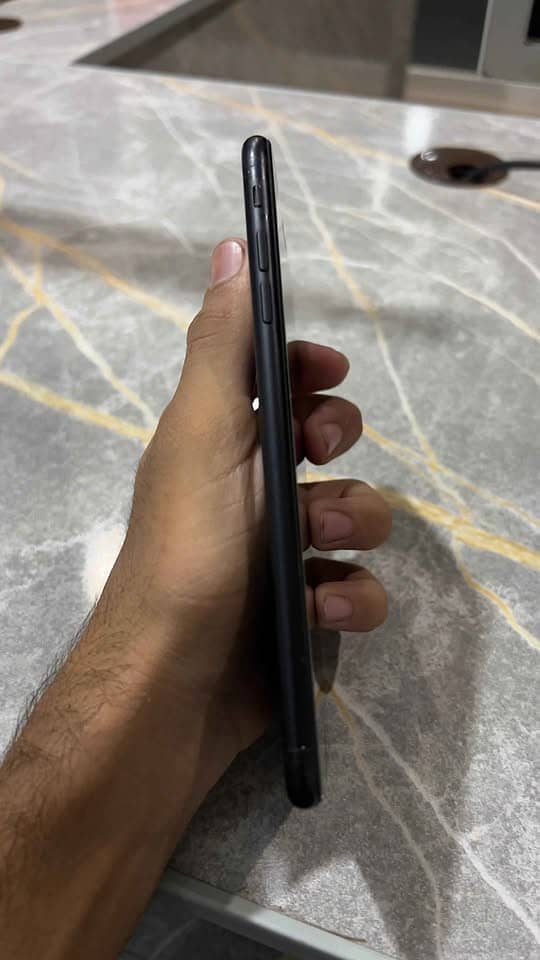 Apple iPhone 7 Plus 1