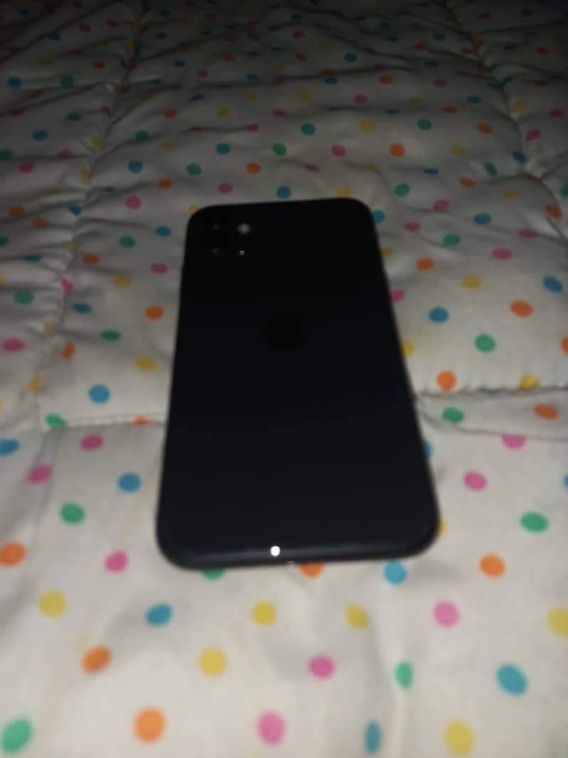 Apple iPhone 11 3