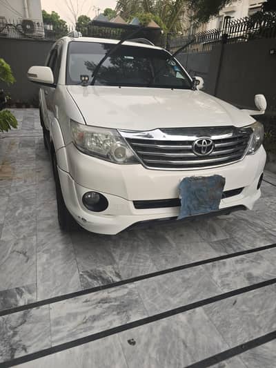 Toyota Fortuner 2015 trd