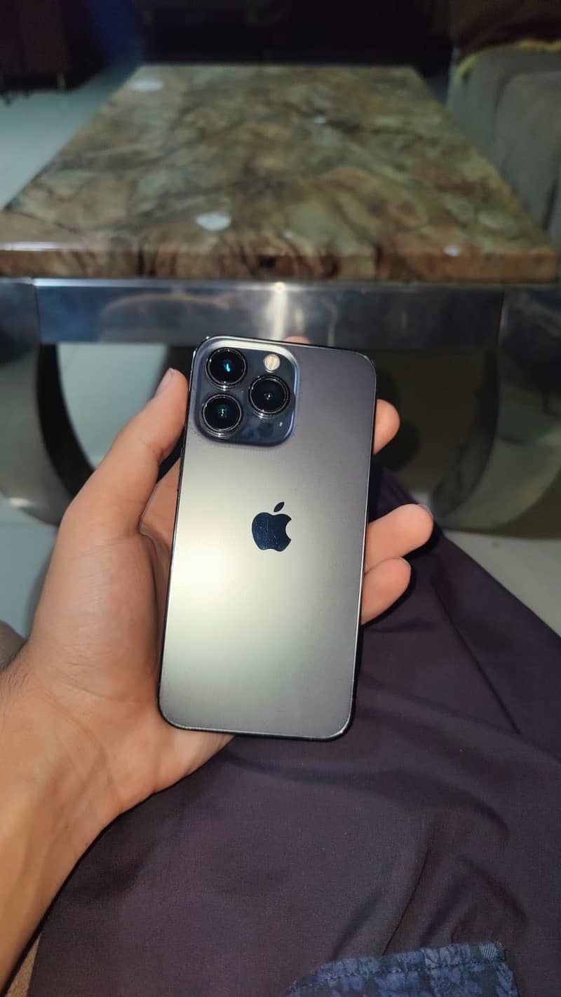 Apple iPhone 13 Pro 0