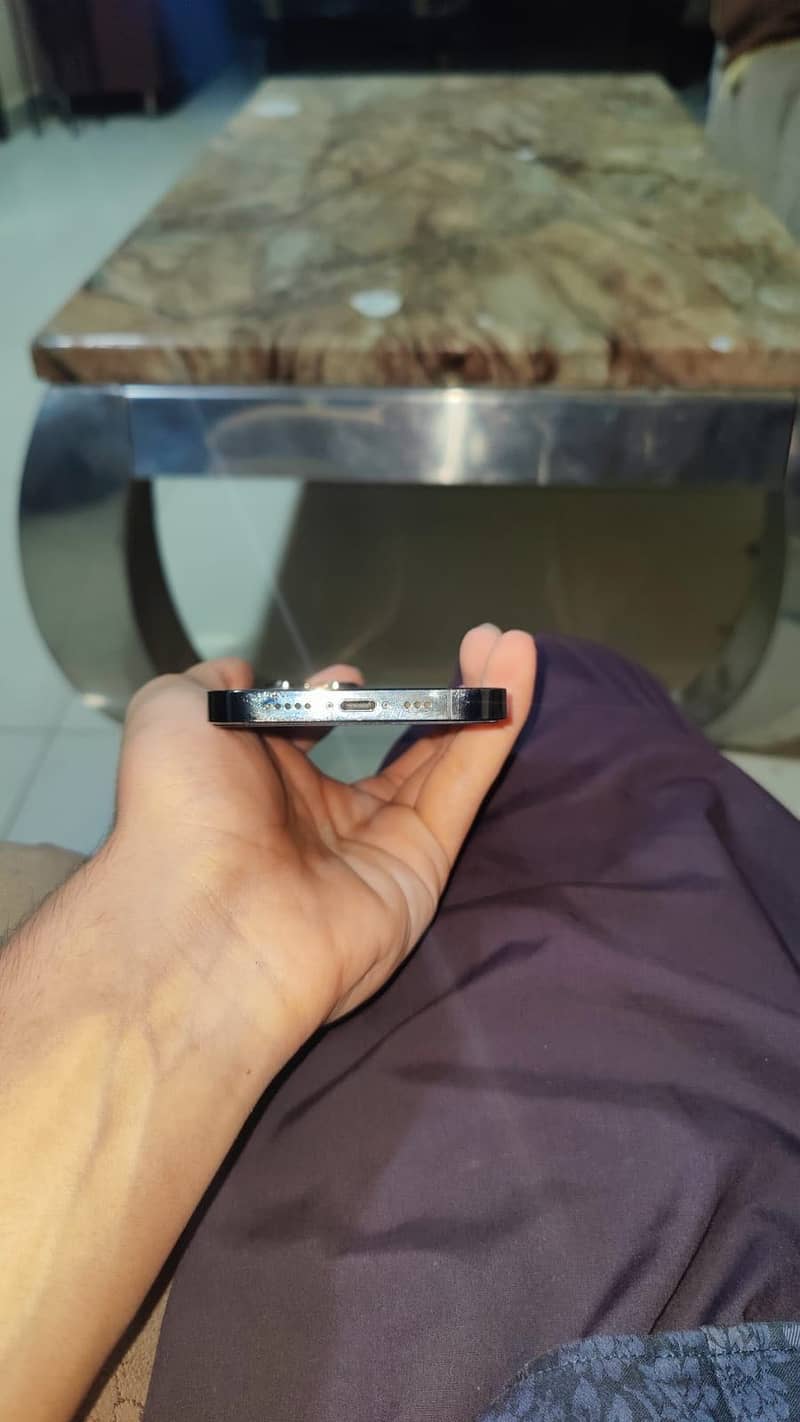 Apple iPhone 13 Pro 1