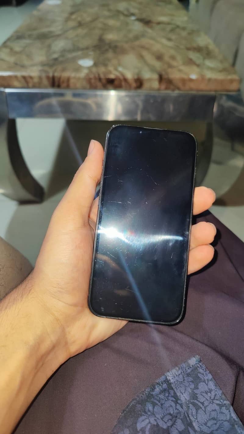 Apple iPhone 13 Pro 2