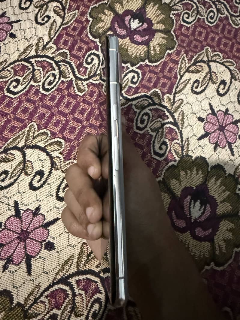 Google pixel 7 PRO 3