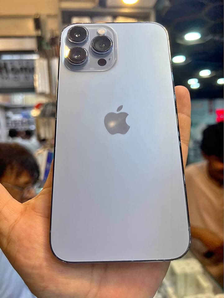 Apple iPhone 13 Pro Max 0