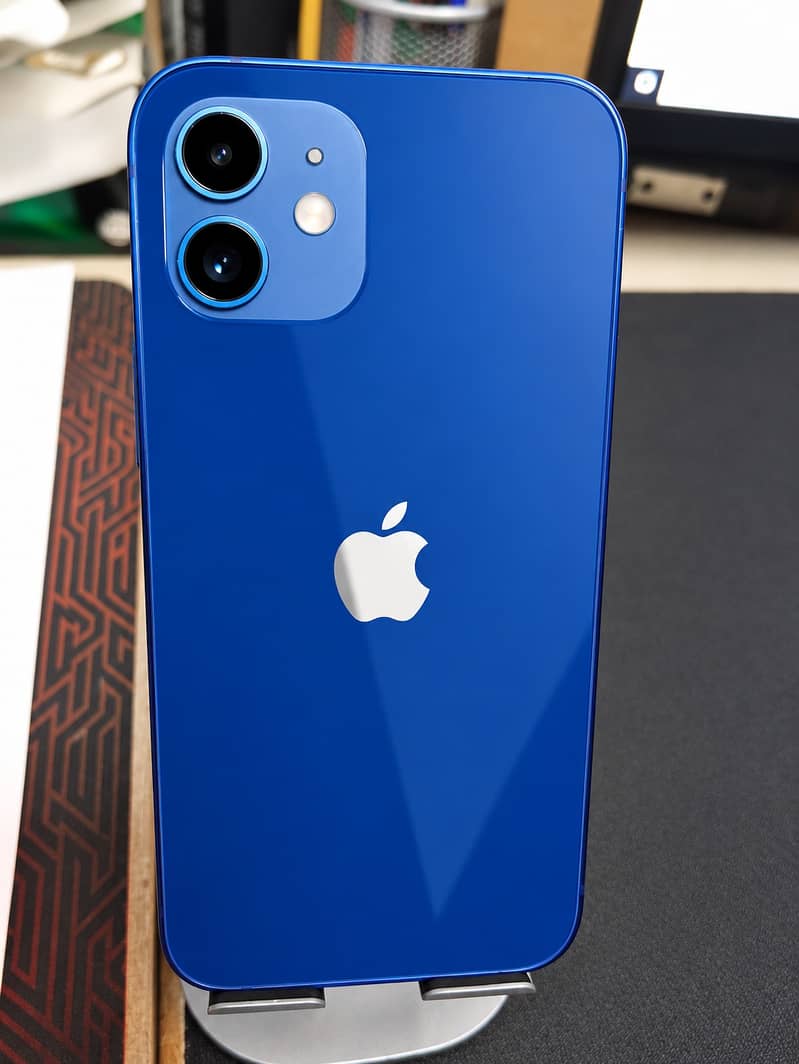 Apple iPhone 12 2