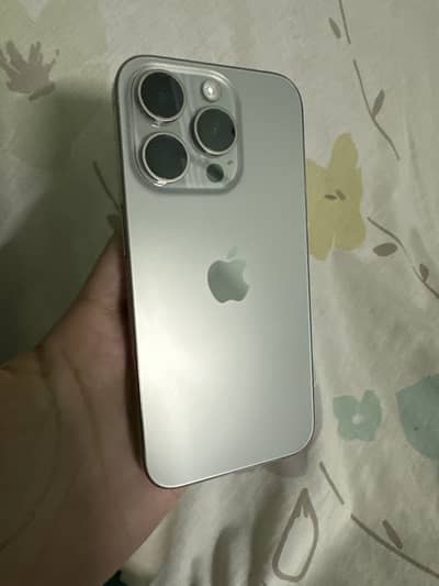 Apple iPhone 15 Pro