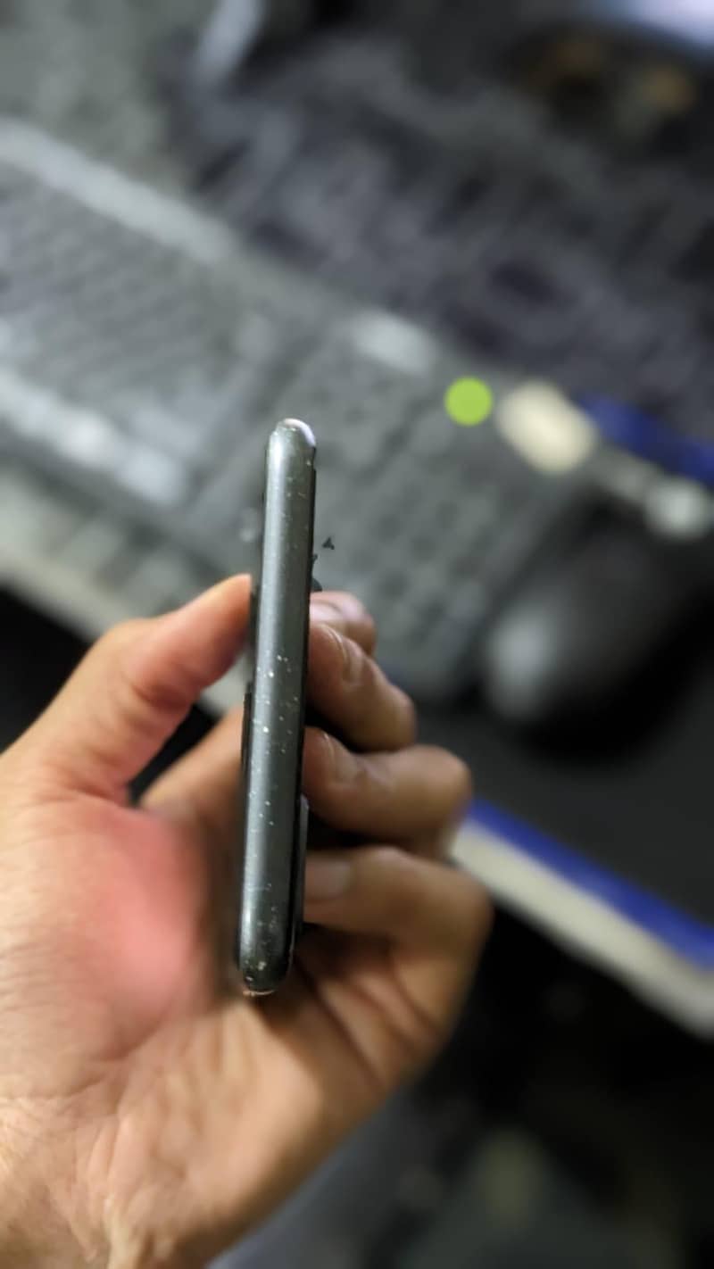Apple iPhone 8 Plus 5