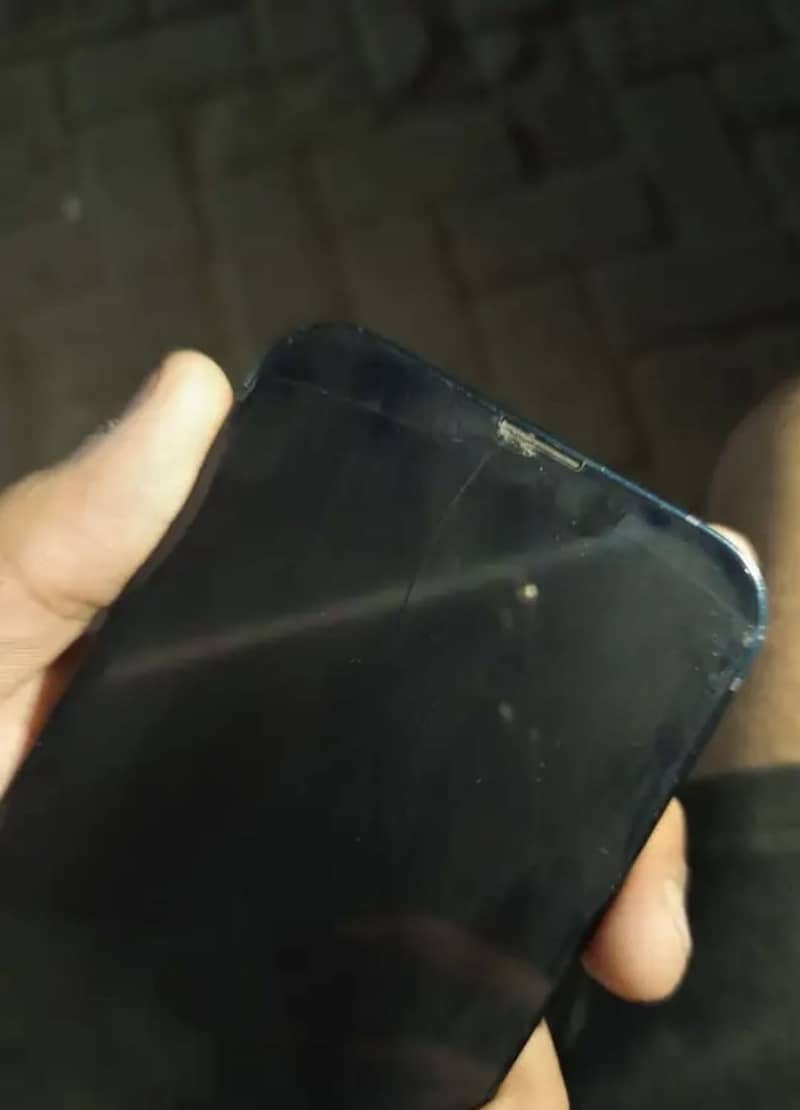 Apple iPhone 13 1