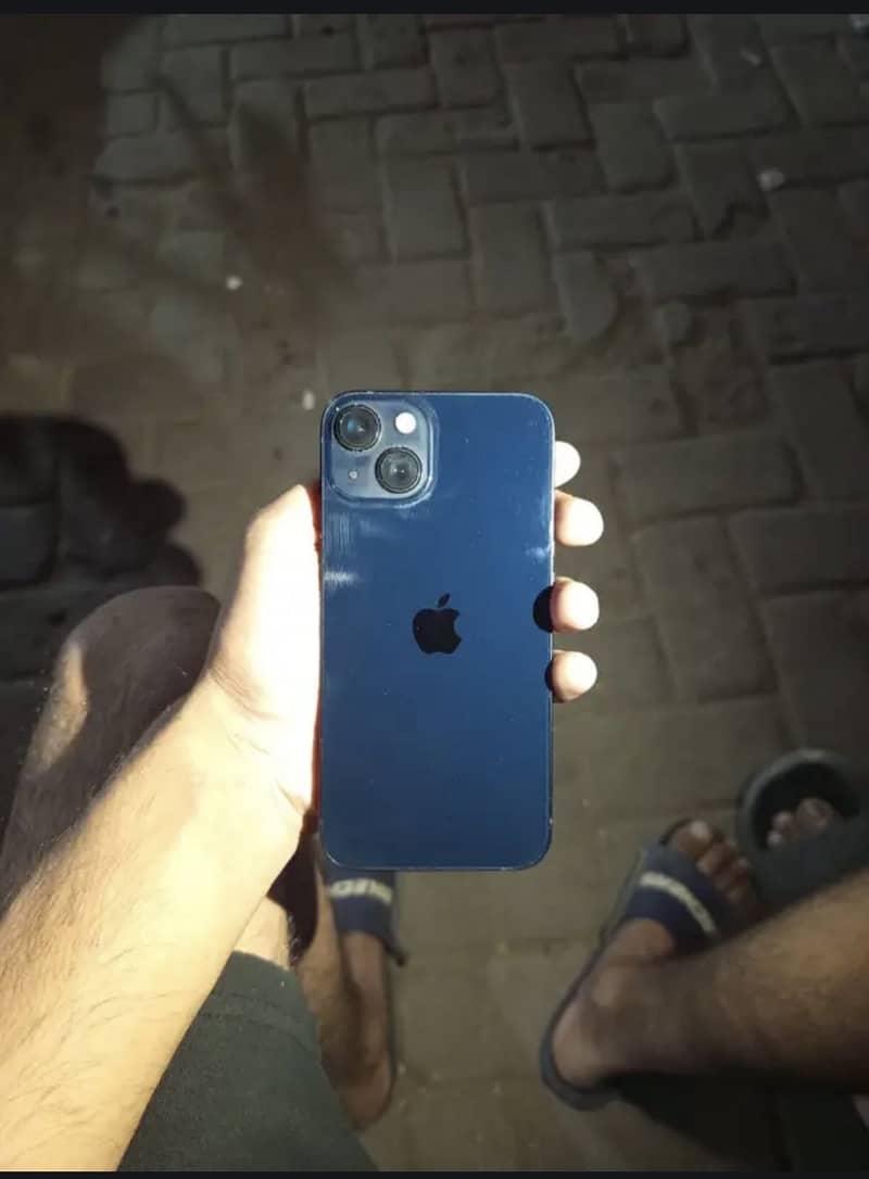 Apple iPhone 13 3