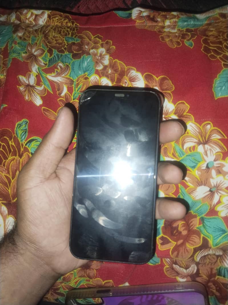 Apple iPhone 12 2