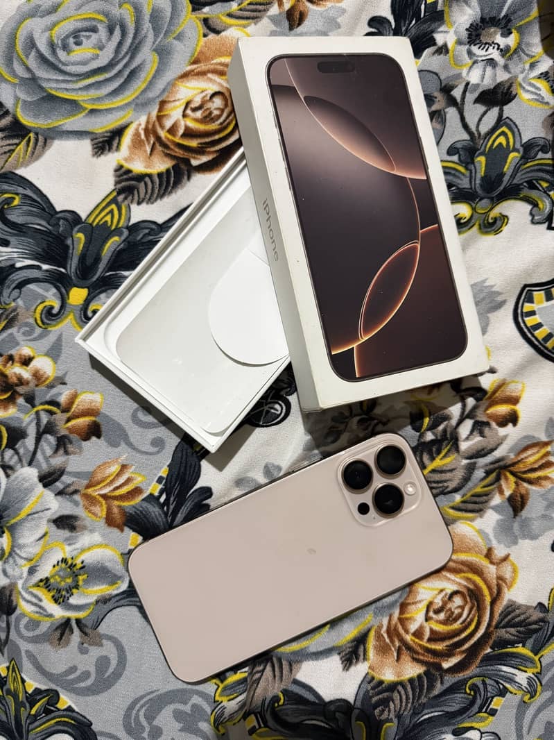 Apple iPhone 16 Pro Max 2