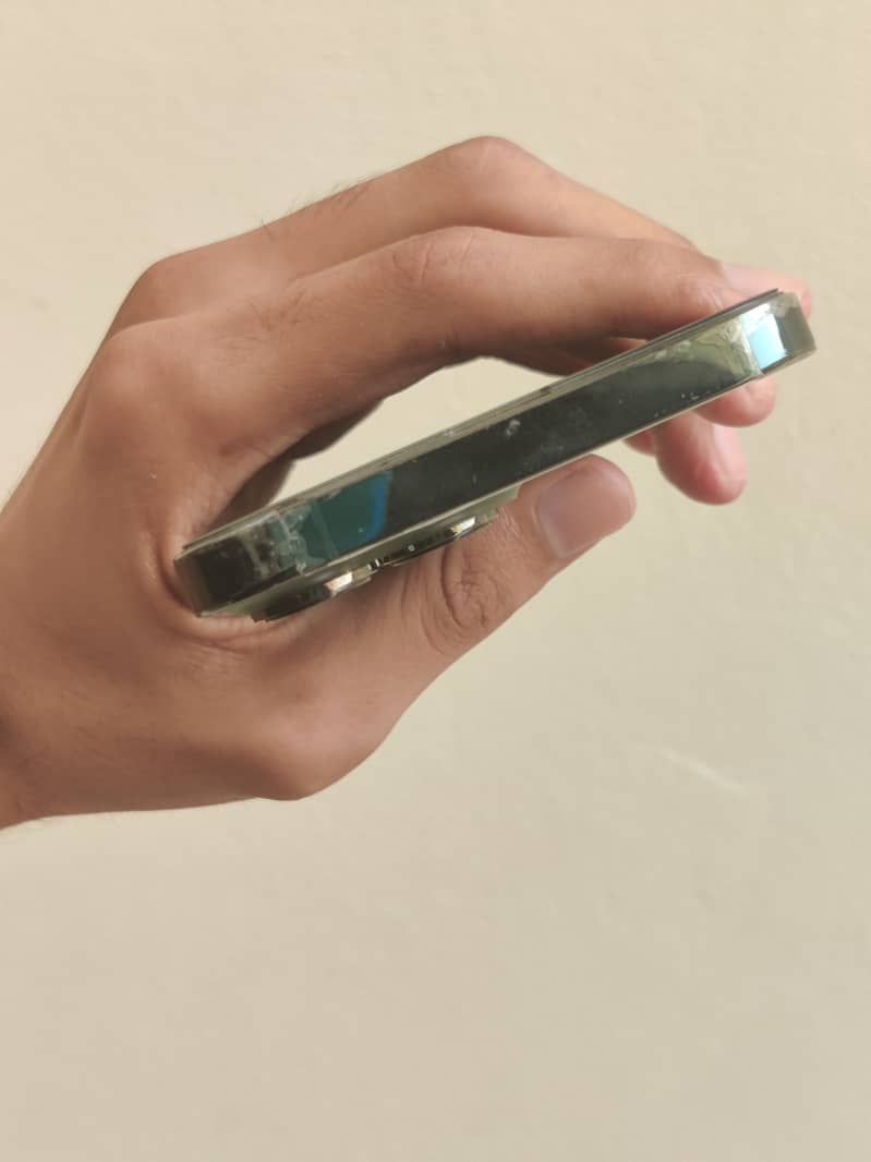 Iphone 13 pro max 2