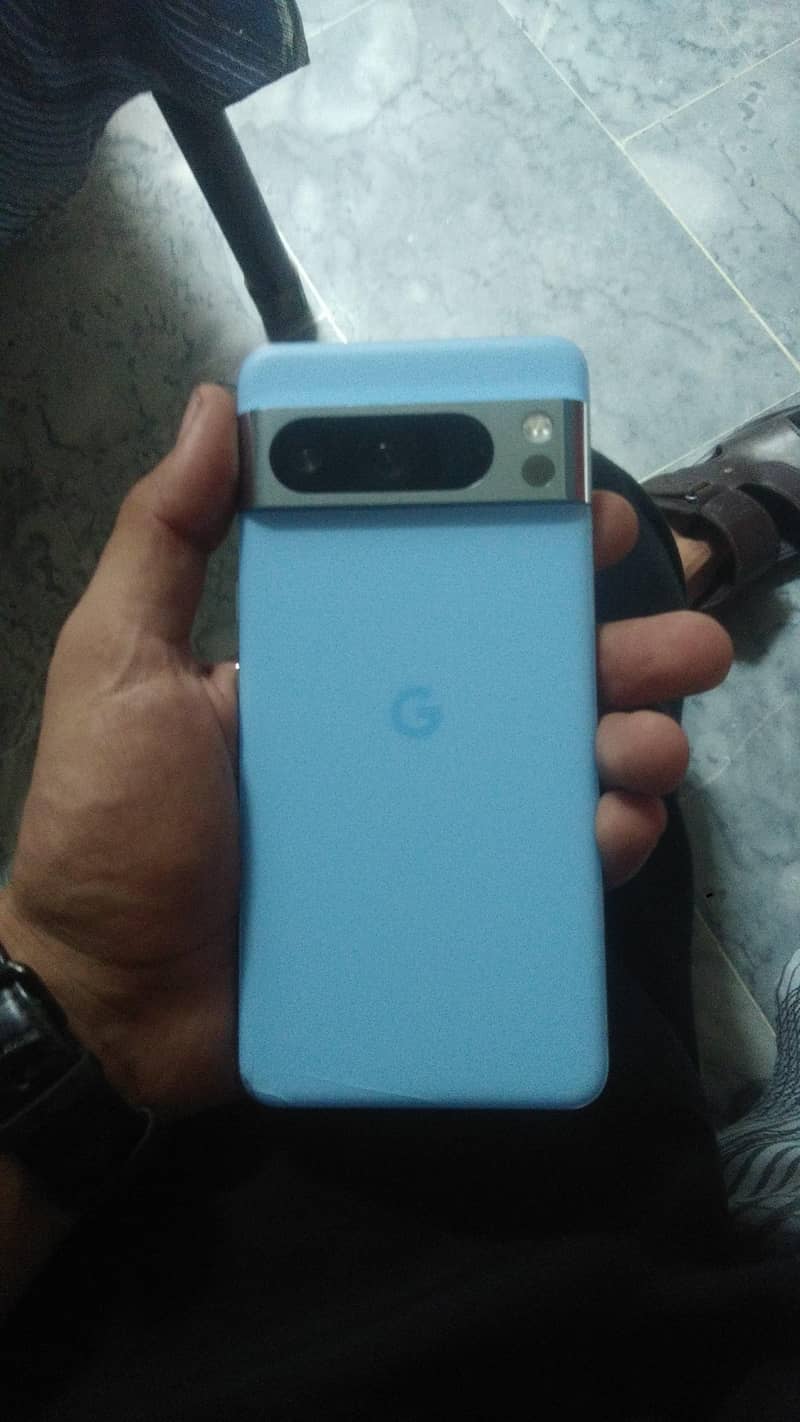 google pixel 8 pro 2