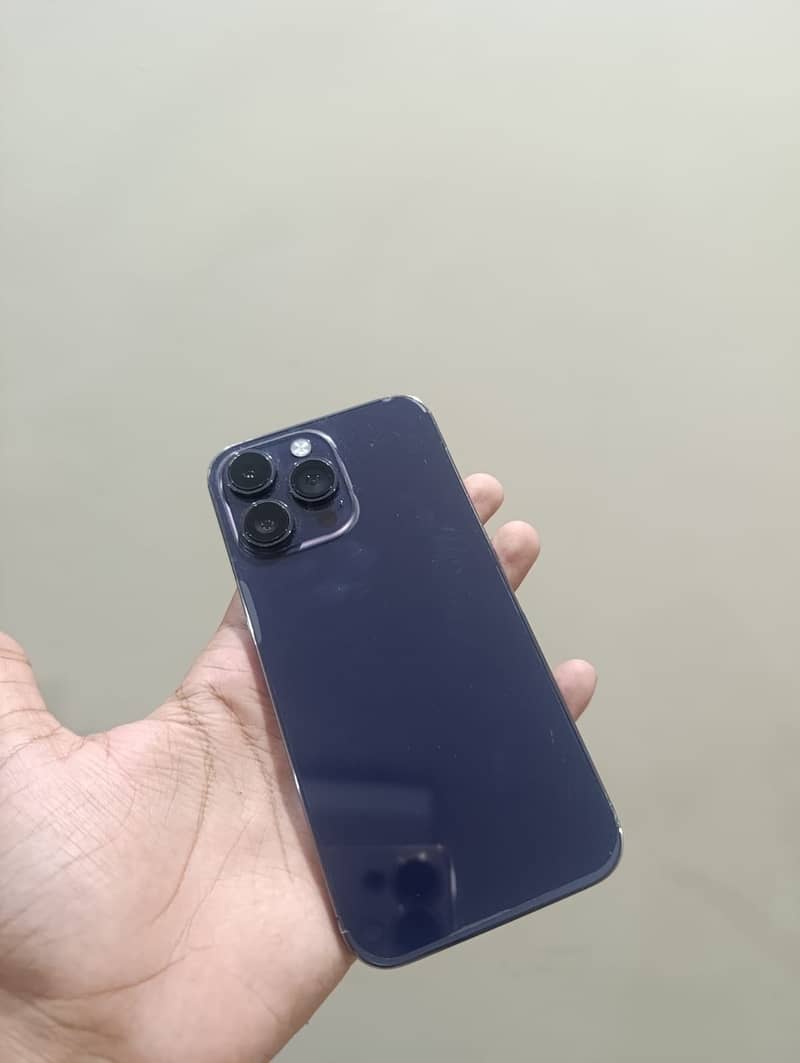 Apple iPhone 14 Pro Max 0