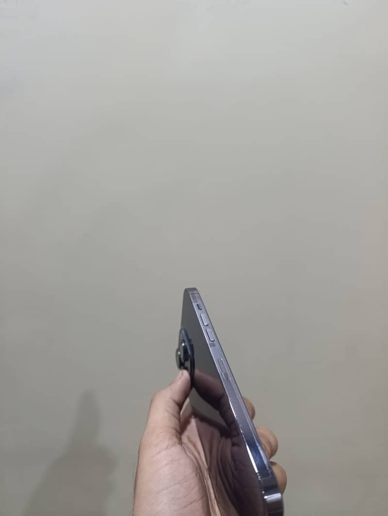Apple iPhone 14 Pro Max 4