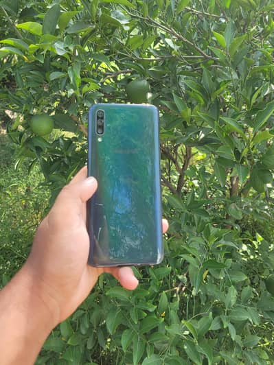 Samsung Mobile A70
